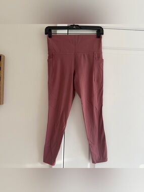 Athleta Salutation Stash Pocket II 7/8 Legging in Mauve Pink Purple